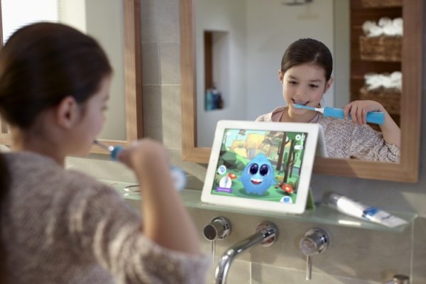 Philips Sonicare For Kids HX6322/04 Electric Toothbrush, Blue - Image 3
