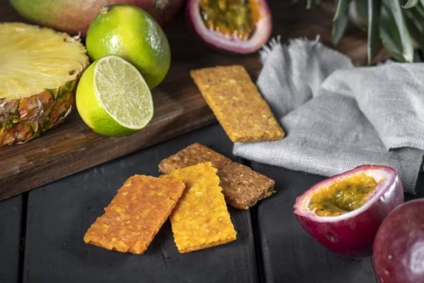 Tropicks Dried pineapple, passion fruit bar, 20 g - Image 4