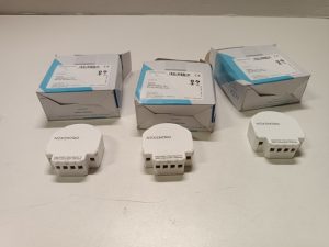 Ecost customer return NEXENTRO 57008099 Set of 3 Zigbee 3.0 Roller Shutter Switch with Installation