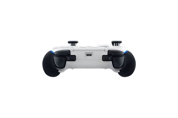 Razer Wolverine V2 Pro Gamepad Wired & Wireless, PC, PlayStation 5, White/Black - Image 2