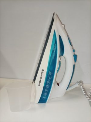 Ecost Customer Return, Russell Hobbs Steam Iron Supreme Steam Pro (2600 watt, 140 g/min extra steam