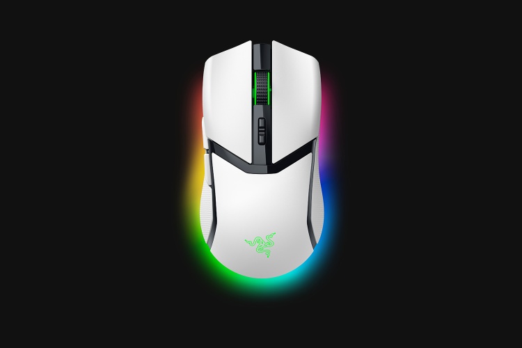 Razer Cobra Pro Wireless Gaming Mouse RF Wireless + Bluetooth + USB-C, 30000 DPI, White