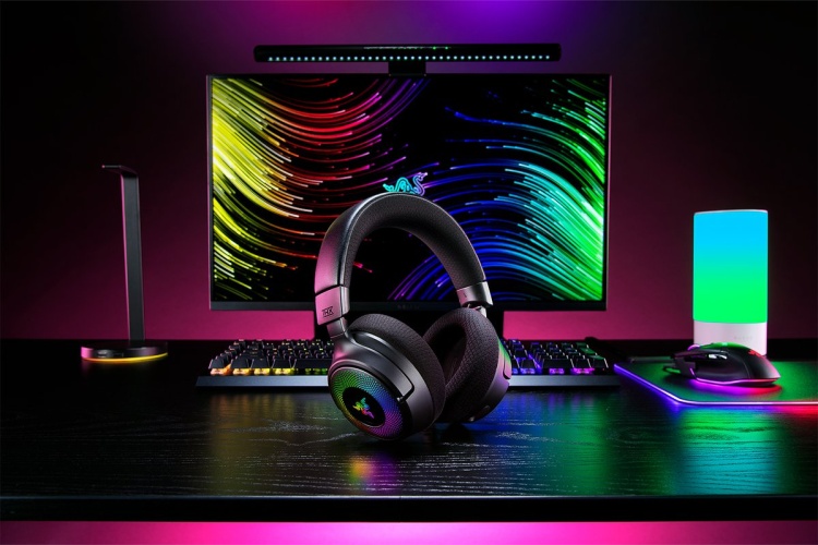 Razer Kraken V4 Wireless Gaming Headset, Bluetooth, Black