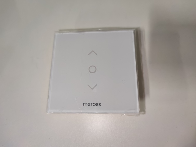 Ecost customer return meross Roller shutter switch.