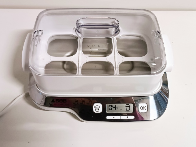 Ecost Customer Return SEB Yogurti?re 6 pots, 140 ml glass jars, 5 automatic programs, BPA -free,