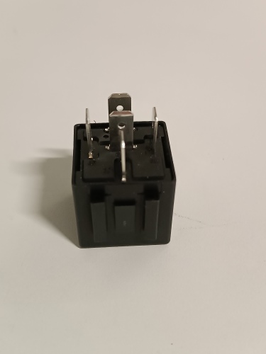 Ecost customer return Bosch 0986AH0625 Main Current Relay