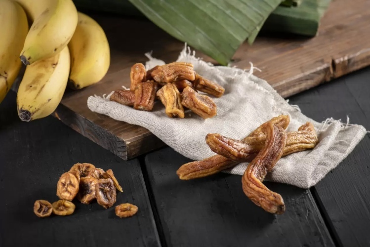 HPW Dried banana 2,5 kg