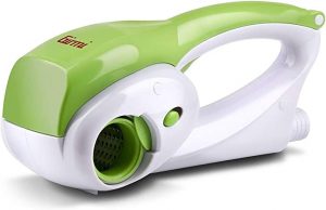 Ecost Customer Return Girmi GT02 R?pe Rechargeable, 12W, 2 Patin ? Roulettes INOX, Blanc/Vert