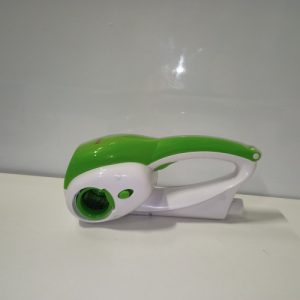 Ecost Customer Return Girmi GT02 R?pe Rechargeable, 12W, 2 Patin ? Roulettes INOX, Blanc/Vert