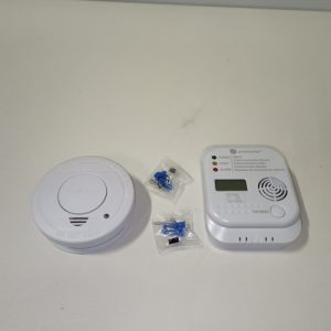 Ecost prekė po grąžinimo Smartwares FSE-19203 Smoke Co Detector Set, Weiß, 1 Piece