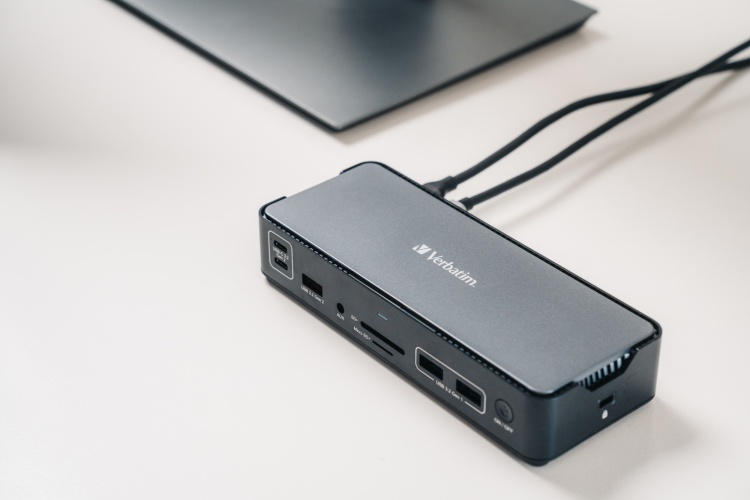 Verbatim 32171 CDS-15 USB-C Pro Docking Station 15 Ports, Grey/Black