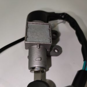 Ecost customer return KIMISS 1 Set 5Pin Connector 2 Keys Ignition Lock Key Lock Fuel Cap Set for Gy6