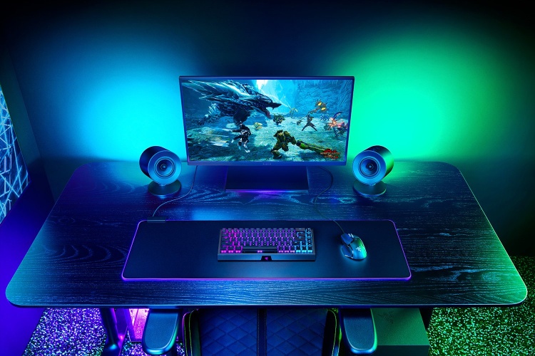 Razer Nommo V2 Full Range 2.1 PC Gaming Speakers, Black
