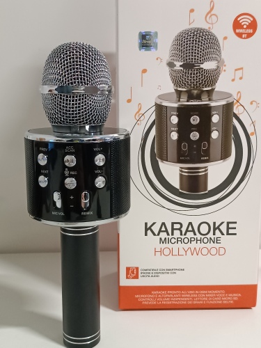 Ecost Customer Return Xtreme 27837 Microphone Speaker with Built-in Bluetooth Portable Black