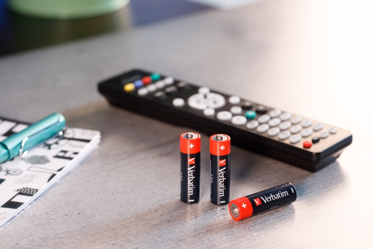 Verbatim 49501 Alkaline Batteries AA LR6 (4 pcs/Pack)