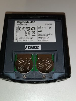Ecost customer return Novoferm TM14871040150 Wireless Button (UVResistant, Illuminated Test Pfield,