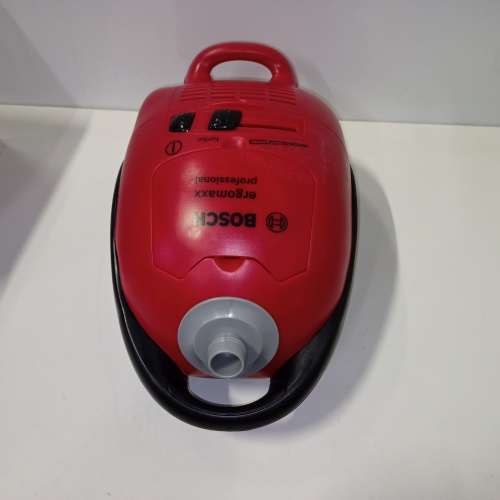 Ecost Customer Return Theo Klein Bosch Vacuum Cleaner, Faithful Replica, With Battery-Operated Sucti