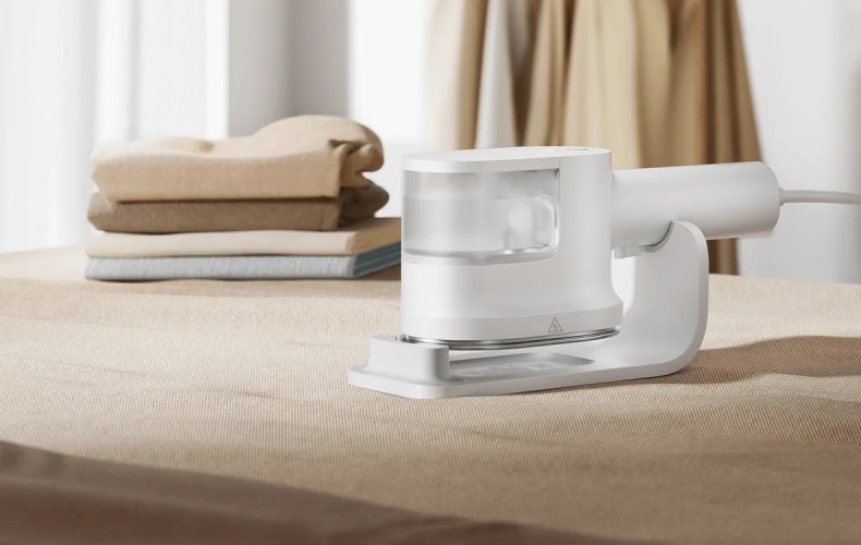 Xiaomi B502CN Handheld Steam Iron Garment Steamer, White