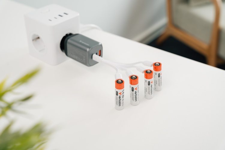 Verbatim 30249 USB-C Rechargeable Batteries Li-ion AA 2100mAh (4 pcs/Pack) - Image 4