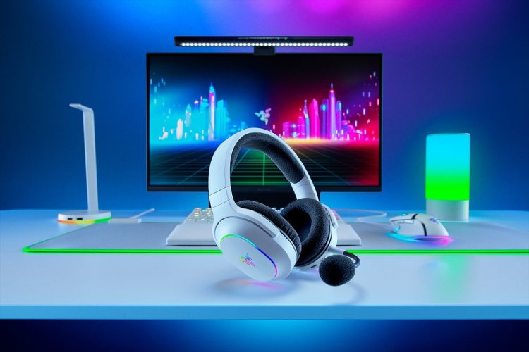 Razer Barracuda X Chroma Wireless Gaming Headset, Bluetooth, White - Image 6