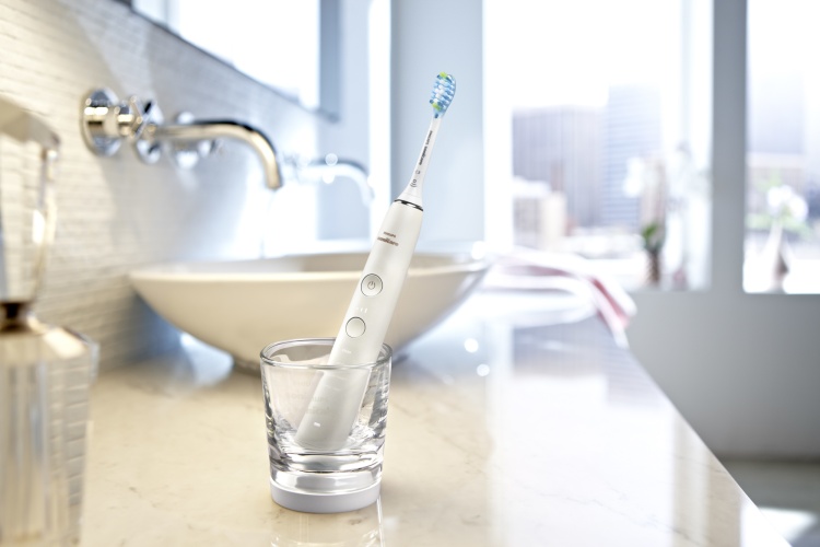 Philips Sonicare DiamondClean 9000 Series HX9911/27 Electric Toothbrush, White - Image 5