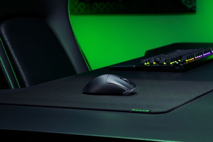 Razer DeathAdder V3 HyperSpeed Wireless Gaming Mouse RF Wireless + USB-C, 26000 DPI, Black