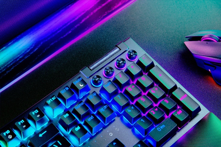 Razer BlackWidow V4 Pro Gaming keyboard Wired, USB QWERTY, US, Green Switch, Black - Image 10