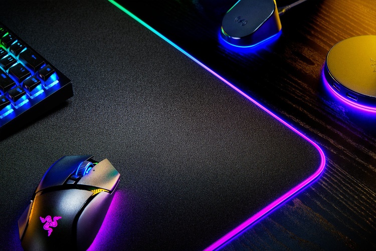 Razer Strider Chroma Gaming mouse pad, RGB, Black - Image 7